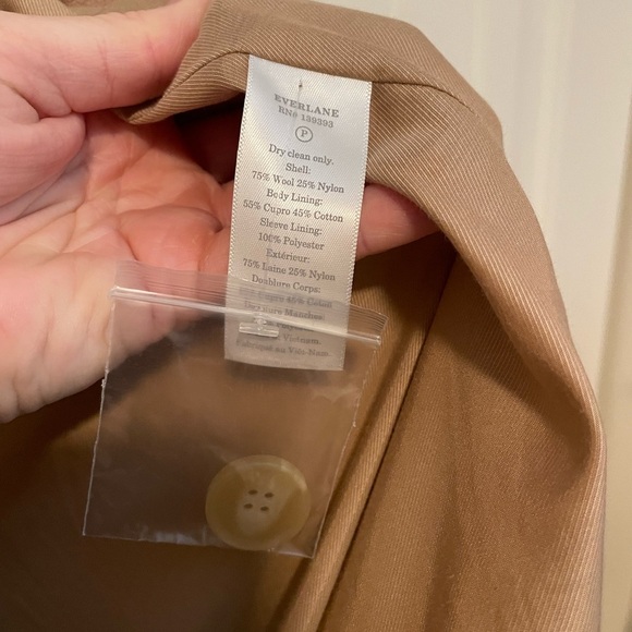 Everlane the Cacoon Wool dressy tan coat size 6 - Picture 8 of 10